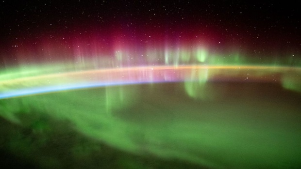 Watch auroras paint the sky above Earth in stunning astronaut photos and video