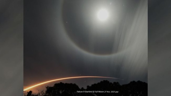 Halo around full moon spotted during SpaceX launch