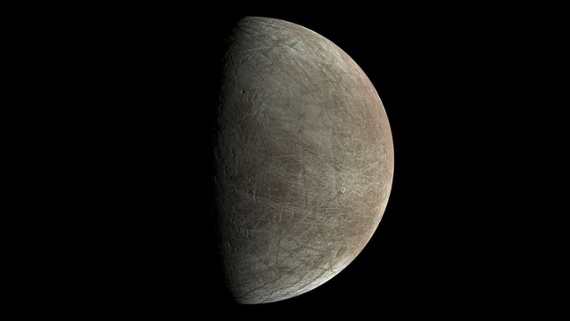 If there's life on Europa, solar sails could help find it