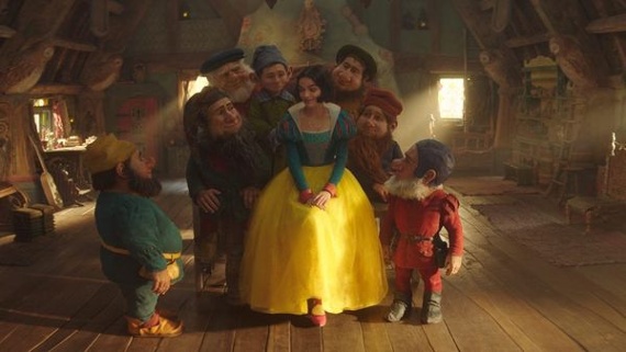 Thousands Of Fans Have Been Hating On Rachel Zegler's Snow White For Getting The Dwarfs To Clean For Her