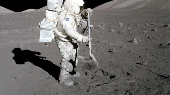 Artemis astronauts may be able to spray away moon dust