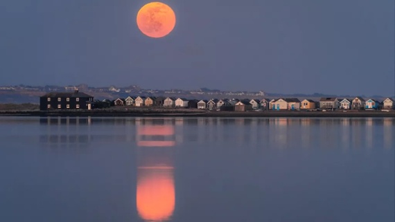 How to compose the perfect supermoon shot