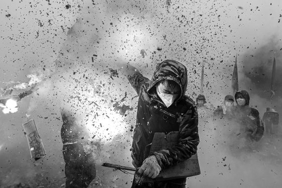 The explosive winner of the Black and White Photo Awards isn't what you think