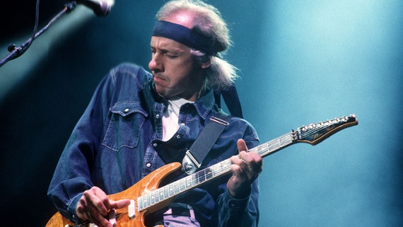 Learn the rhythm and lead secrets of Mark Knopfler with this in-depth guitar lesson