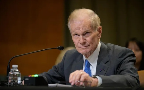 Bill Nelson steps down as NASA chief as Trump begins term