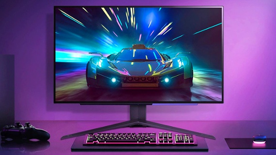 LG's new 27-inch OLED hits a gaming sweet spot