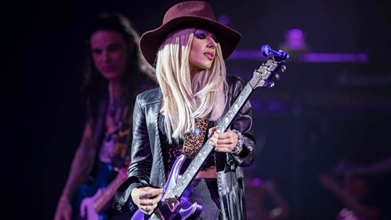 Learn Orianthi's classic rock rhythm and lead styles