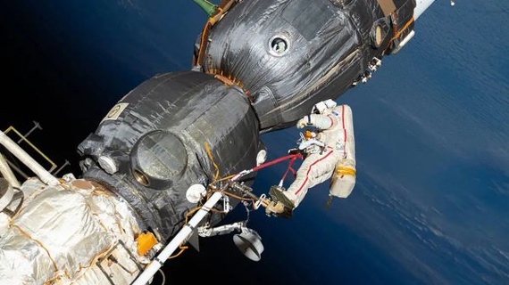 Watch it live: Cosmonauts hunt for leak source during EVA